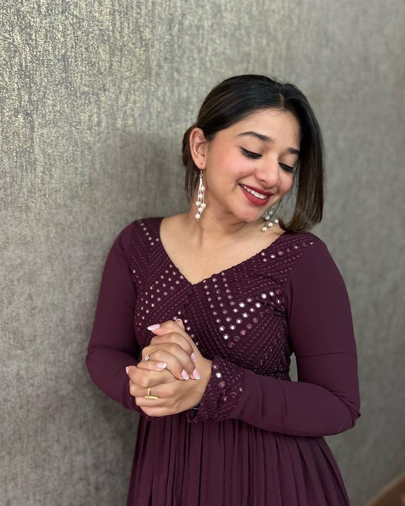 Velxora Women’s Party Wear Maxi – Stylish Full Sleeve Gown