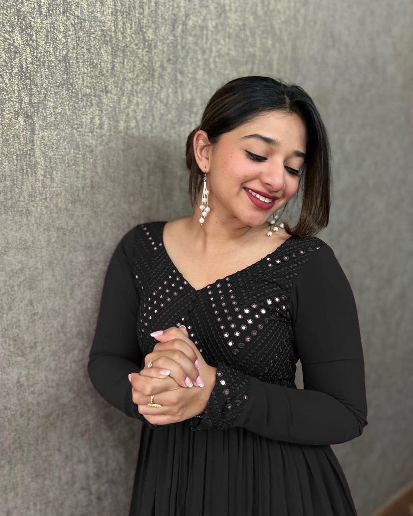 Velxora Women’s Party Wear Maxi – Stylish Full Sleeve Gown